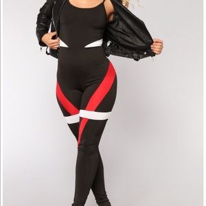 Fashion nova jump suit